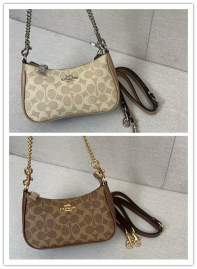 Picture of Coach Handbags _SKUfw242731848fw